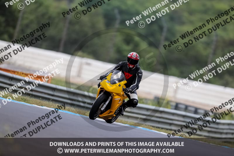 estoril;event digital images;motorbikes;no limits;peter wileman photography;portugal;trackday;trackday digital images